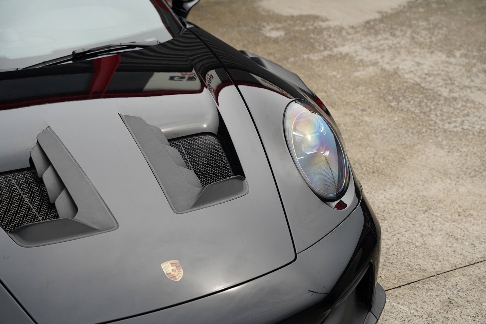 Used 2024 Porsche 911 GT3 RS RWD image 3
