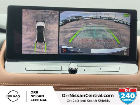 Used 2025 Nissan Rogue Platinum w/ Tech Package image 26