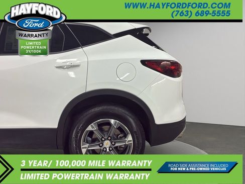 Used 2025 Chevrolet Blazer LT AWD/4WD image 28