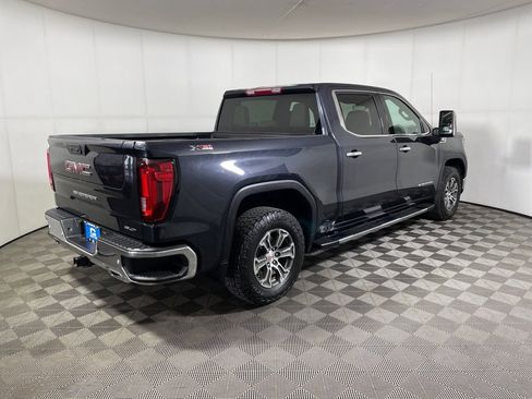 Used 2024 GMC Sierra 1500 SLT w/ SLT Convenience Package image 7