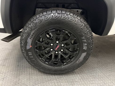 New 2026 GMC Canyon Elevation image 11