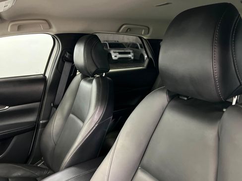 Used 2025 MAZDA CX-30 AWD 2.5 S w/ Select Sport Pkg image 17