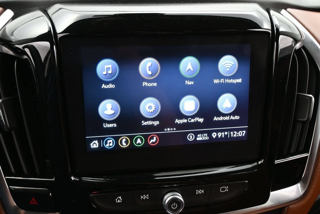 Used 2021 Chevrolet Traverse High Country FWD image 11