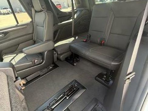 New 2026 Chevrolet Tahoe Premier w/ Sun And Tow Package AWD/4WD image 13