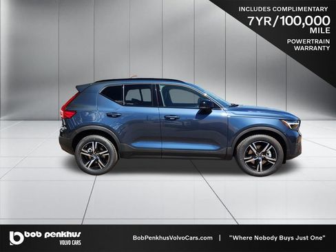New 2026 Volvo XC40 B5 Core w/ Climate Package AWD/4WD image 24