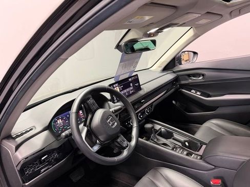 Used 2024 Honda Accord Touring image 17