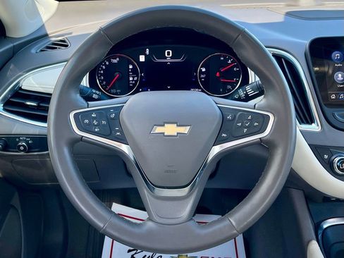 Used 2024 Chevrolet Malibu LT image 21