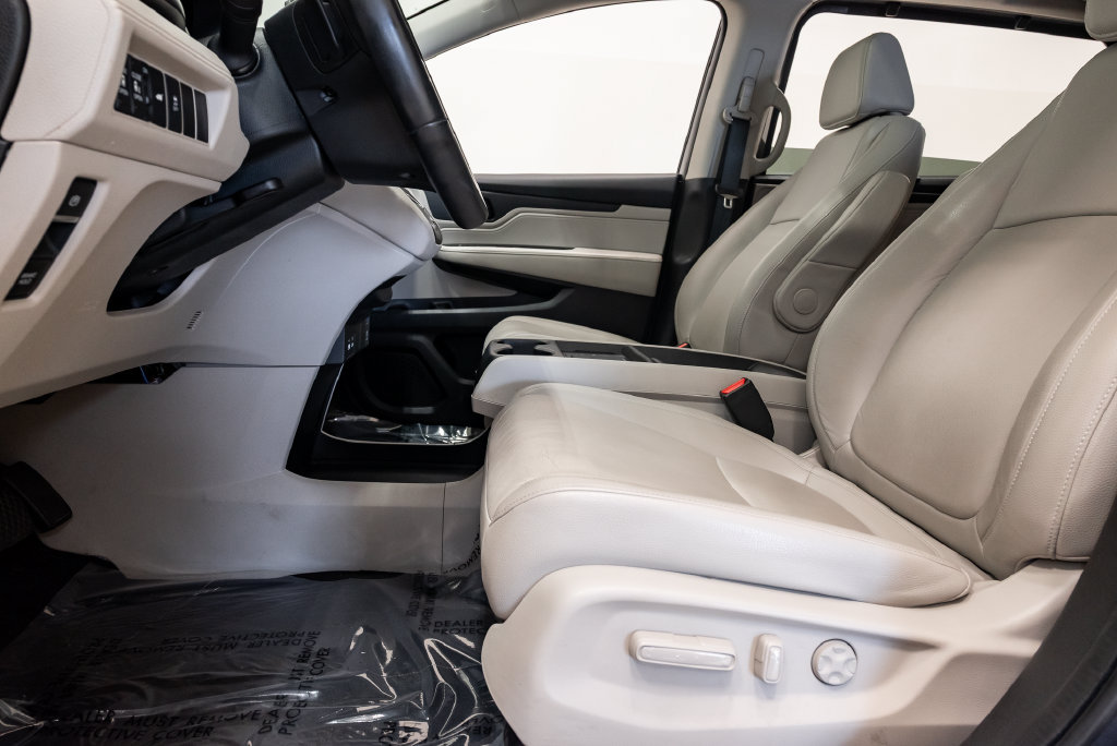 Used 2025 Honda Odyssey EX-L image 14
