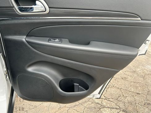 Certified 2022 Jeep Grand Cherokee Limited image 30