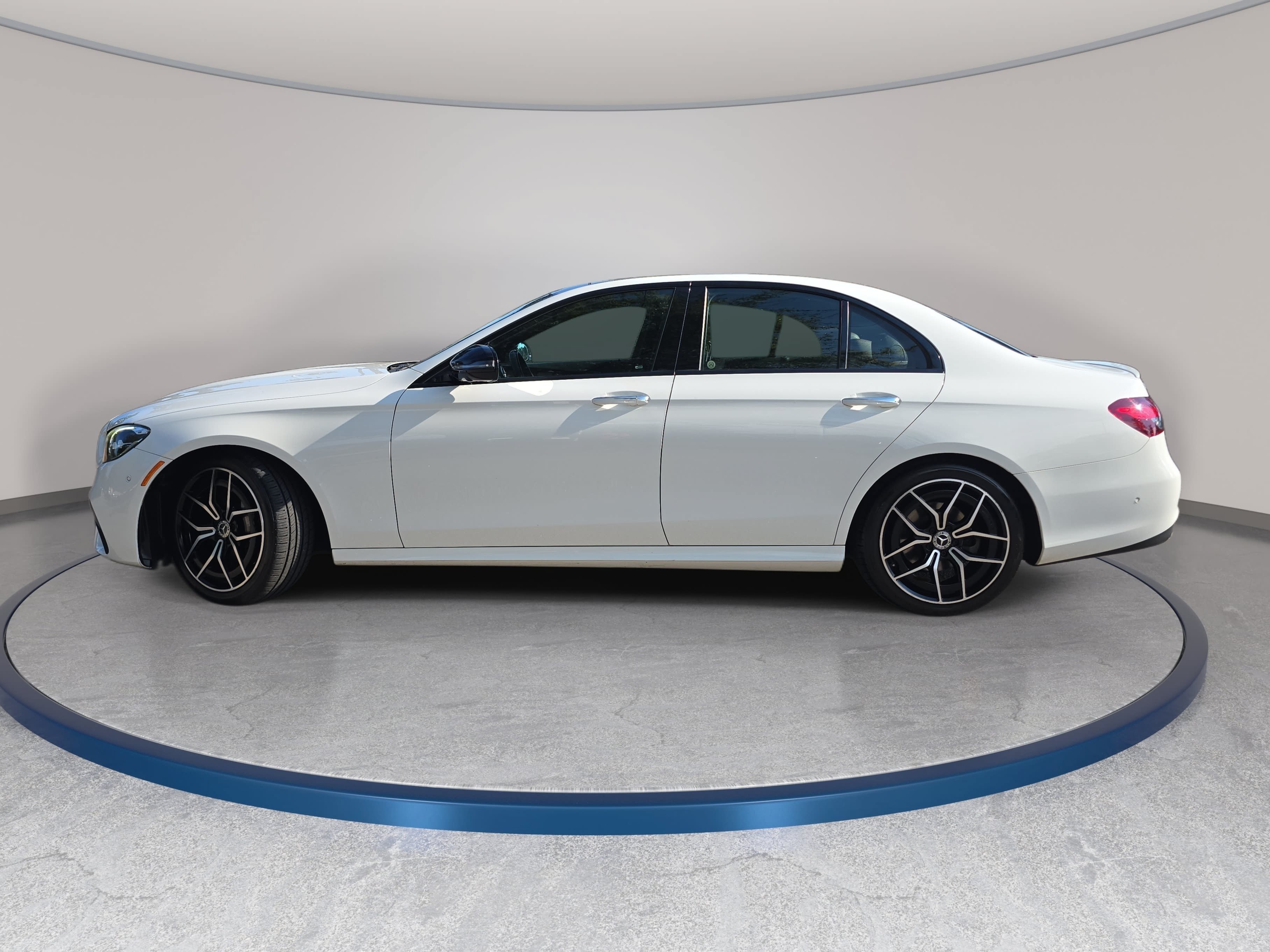 Used 2022 Mercedes-Benz E 350 Sedan image 8