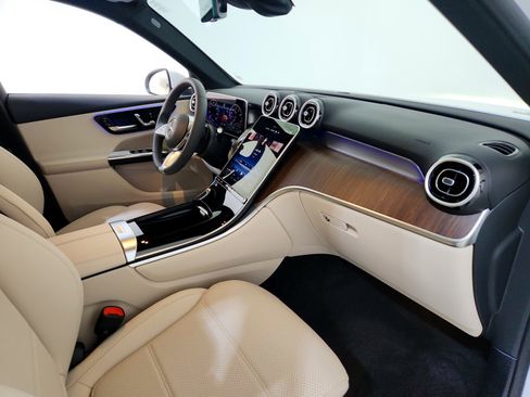New 2026 Mercedes-Benz GLC 300 image 9