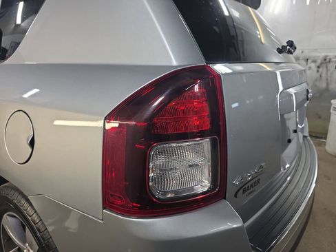Used 2017 Jeep Compass High Altitude AWD/4WD image 31