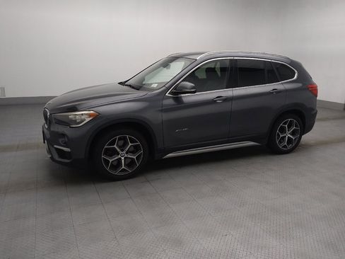 Used 2017 BMW X1 xDrive28i AWD/4WD image 2