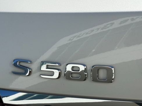 Used 2022 Mercedes-Benz S 580 S 580 image 25