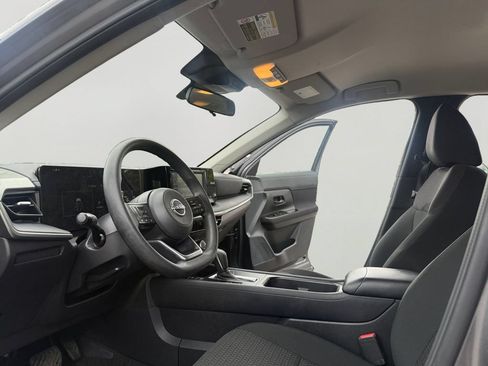 Used 2025 Nissan Kicks S AWD/4WD image 9