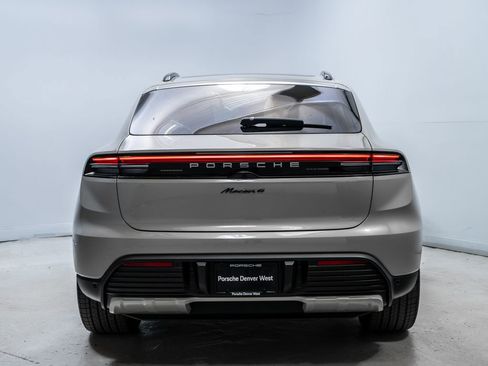 New 2026 Porsche Macan 4 Electric image 6