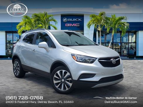 Used 2022 Buick Encore Preferred AWD/4WD image 1