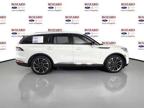 Certified 2023 Lincoln Aviator Reserve w/ Equipment Group 201A RWD image 9