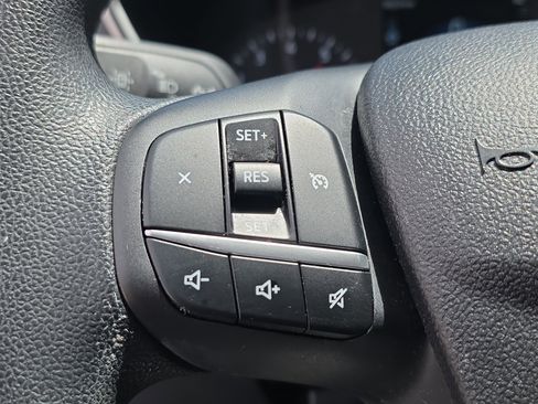 Used 2022 Ford Escape SE FWD image 29