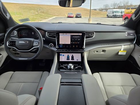 New 2026 Jeep Grand Wagoneer Summit w/ Rear Seat Video Group I AWD/4WD image 15