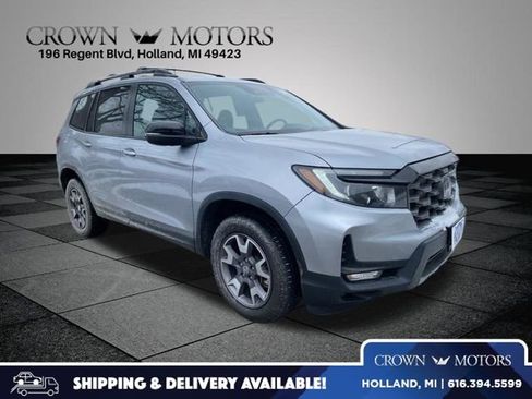 Used 2023 Honda Passport TrailSport image 1