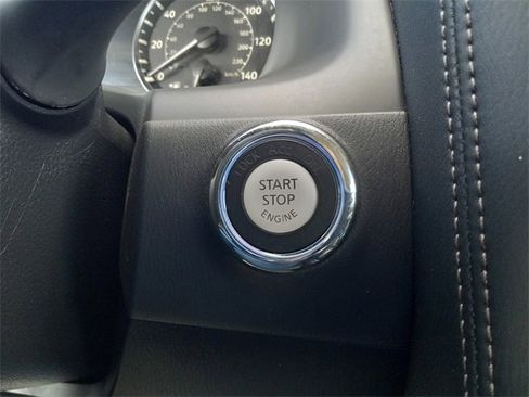 Used 2024 Nissan Armada Platinum w/ Captain's Chairs Package image 27