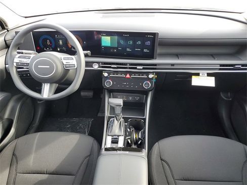 New 2026 Hyundai Tucson SEL image 9