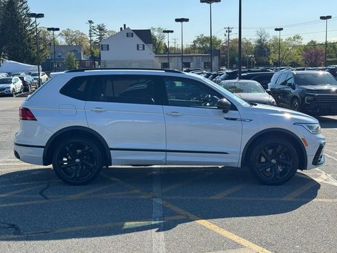 Used 2023 Volkswagen Tiguan SE R-Line AWD/4WD image 6
