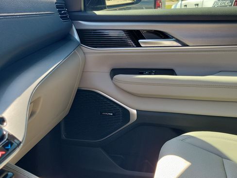 New 2026 Jeep Grand Wagoneer L Limited AWD/4WD image 22