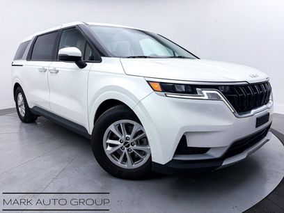 Used 2022 Kia Carnival LX