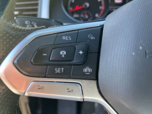 Used 2021 Volkswagen Atlas Cross Sport SE image 14