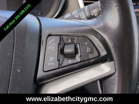 Used 2022 Chevrolet Trax LT w/ Driver Confidence Package AWD/4WD image 23