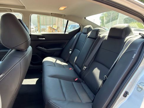 Used 2025 Nissan Altima 2.5 SL FWD image 20