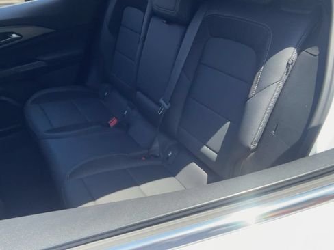 Used 2024 Chevrolet Equinox EV LT FWD image 12