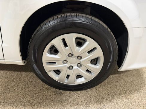 Used 2019 Dodge Grand Caravan SE FWD image 69