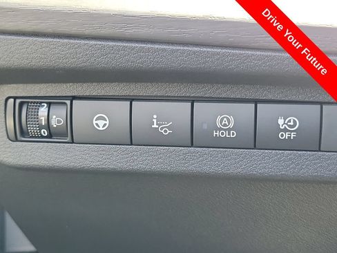 Used 2023 Nissan Ariya FWD image 18
