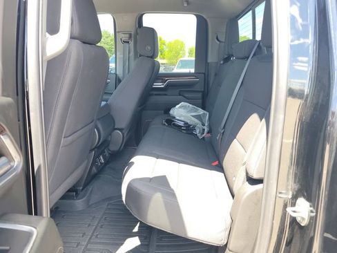 Used 2024 GMC Sierra 2500 SLE w/ SLE Value Package; AWD/4WD image 9