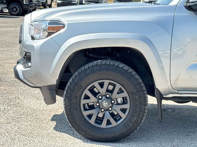 Used 2023 Toyota Tacoma SR5 RWD image 10