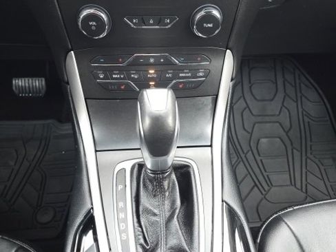 Used 2016 Ford Edge SEL w/ Equipment Group 201A image 19