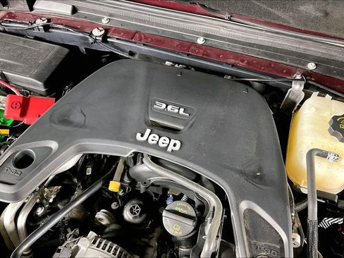 Used 2021 Jeep Gladiator Overland w/ Popular Equipment Package AWD/4WD image 42