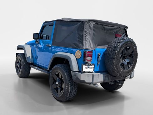 Used 2011 Jeep Wrangler Sport AWD/4WD image 4