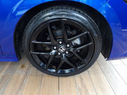 Used 2023 Honda Civic Sport image 4