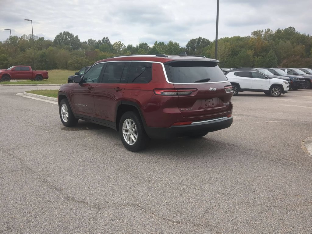 Used 2022 Jeep Grand Cherokee L Laredo w/ Luxury Tech Group I AWD/4WD image 3