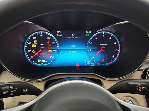 Used 2020 Mercedes-Benz GLC 300 4MATIC image 9