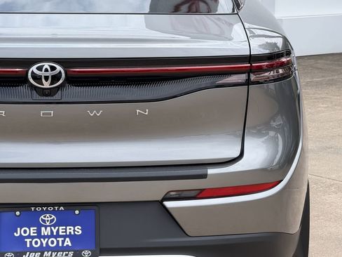 New 2026 Toyota Crown XLE AWD/4WD image 9