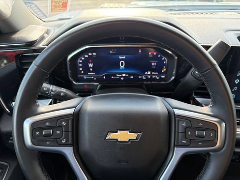 Used 2025 Chevrolet Silverado 2500 LT w/ Convenience Package AWD/4WD image 15