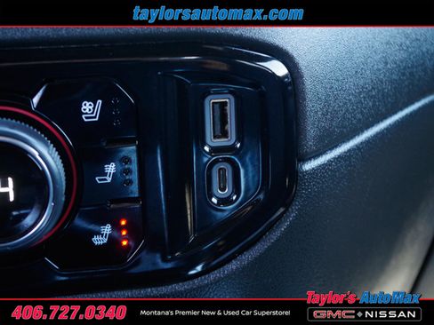 Used 2023 Chevrolet Silverado 1500 High Country w/ Technology Package image 29