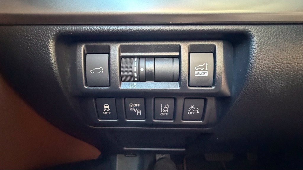 Used 2019 Subaru Outback 2.5i Touring AWD/4WD image 16
