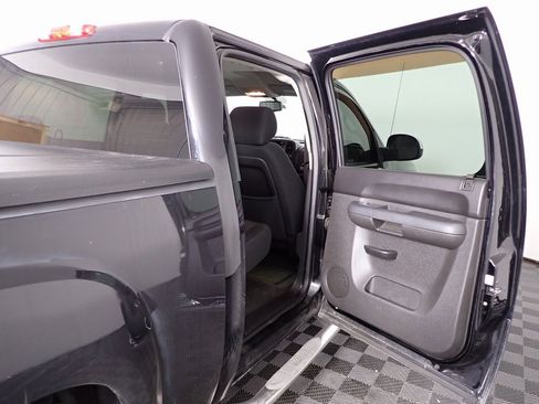 Used 2011 GMC Sierra 1500 SLE w/ Power Tech Package image 25
