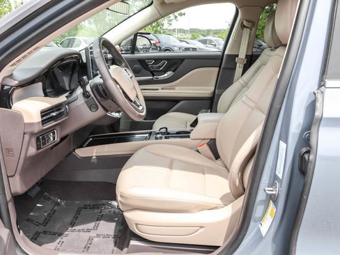 Used 2024 Lincoln Corsair AWD w/ Equipment Group 101A image 6